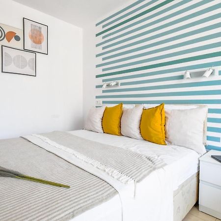 Modern Studios - Meters Away From The Beach Pomorie Extérieur photo