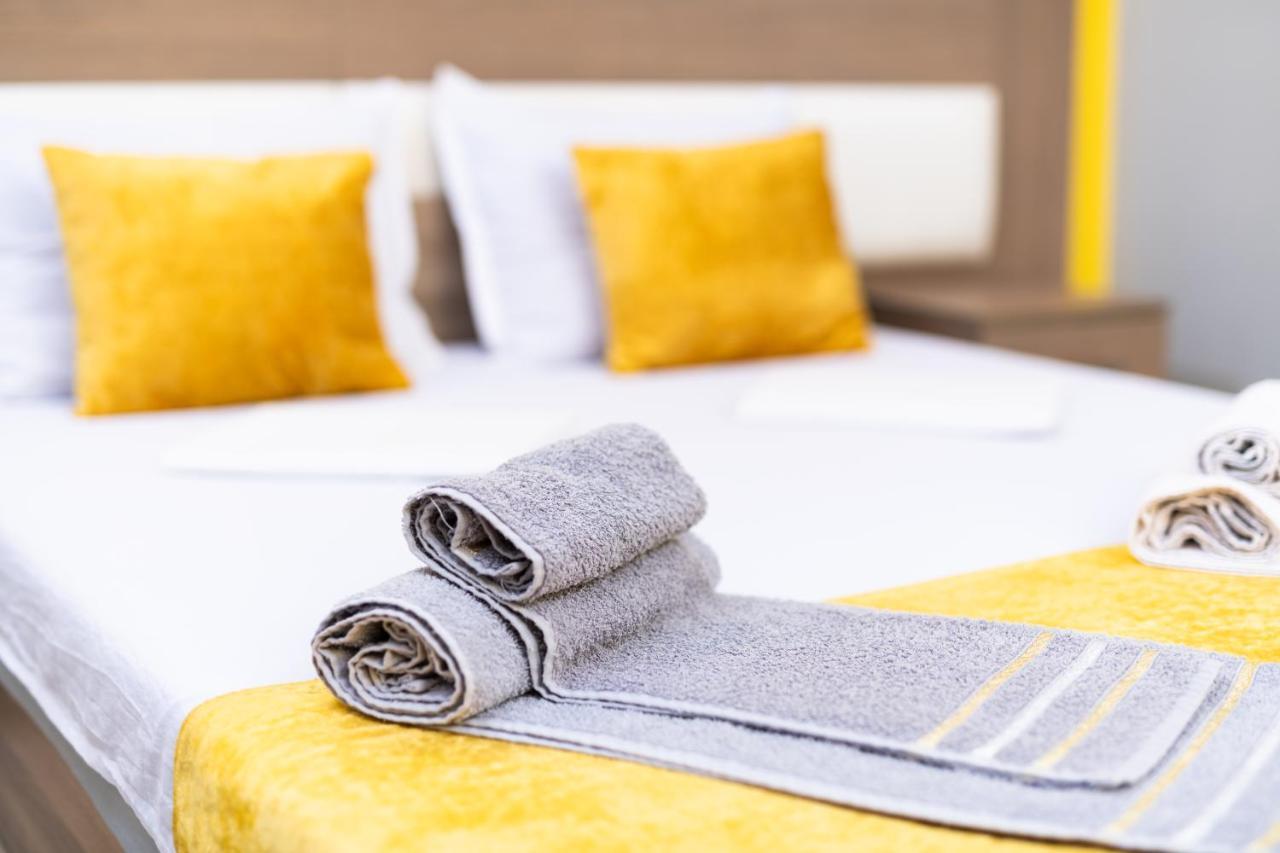 Modern Studios - Meters Away From The Beach Pomorie Extérieur photo
